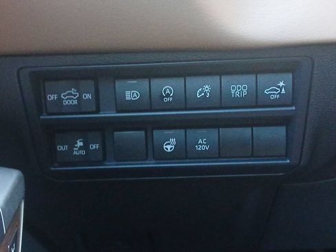 Used 2025 Toyota Tundra 1794 Edition AWD/4WD image 12
