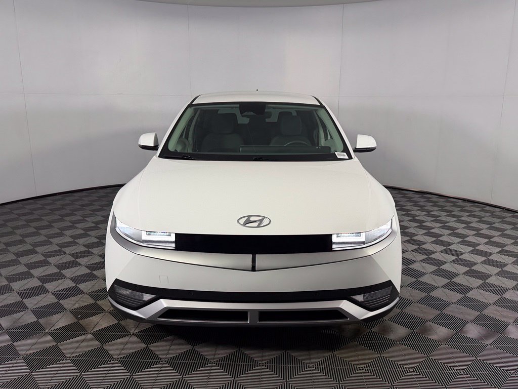 Used 2024 Hyundai Ioniq 5 SEL AWD/4WD image 2