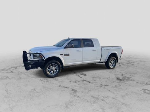 Used 2018 RAM 2500 Laramie w/ Sport Appearance Group image 4