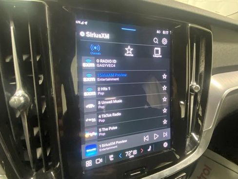 Certified 2025 Volvo S60 B5 Core image 21