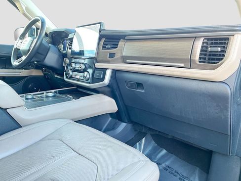 Used 2024 Ford Expedition Max Limited AWD/4WD image 31