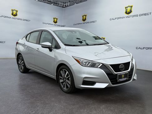 Used 2020 Nissan Versa SV w/ Trunk Package image 7