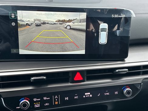 New 2025 Kia Sorento S image 13