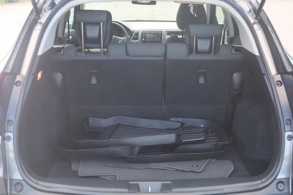 Used 2021 Honda HR-V EX image 12