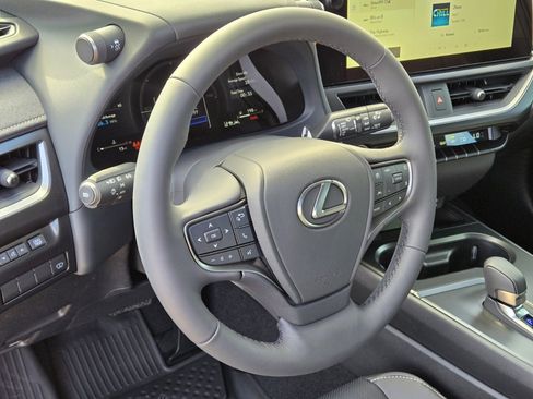 New 2026 Lexus UX 300h AWD image 11