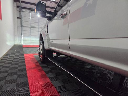Used 2017 Ford F450 Platinum image 28