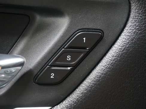 Used 2020 RAM 1500 Laramie w/ Sport Appearance Package image 17