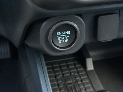 New 2025 Ford Maverick Lariat w/ Black Appearance Package image 19