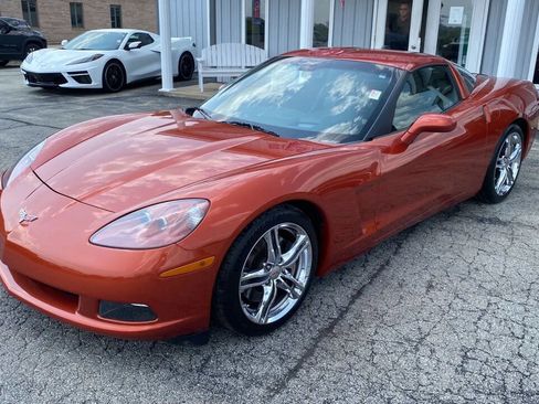 Used 2005 Chevrolet Corvette Coupe w/ Preferred Equipment Group image 3