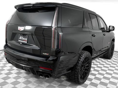Used 2026 Cadillac Escalade V AWD/4WD image 5