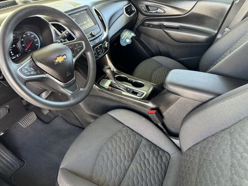 Certified 2018 Chevrolet Equinox LT FWD image 8