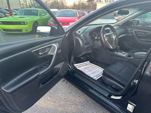 Used 2017 Nissan Altima 2.5 SV image 11