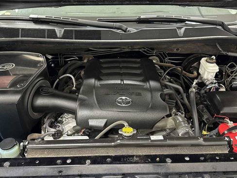 Certified 2017 Toyota Tundra SR5 image 29