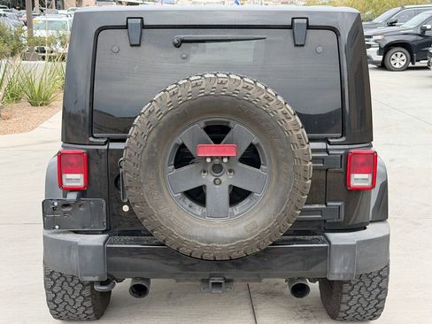 Used 2017 Jeep Wrangler Unlimited Sahara w/ Connectivity Group image 5