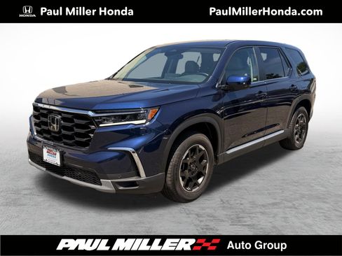 Used 2025 Honda Pilot EX-L image 1