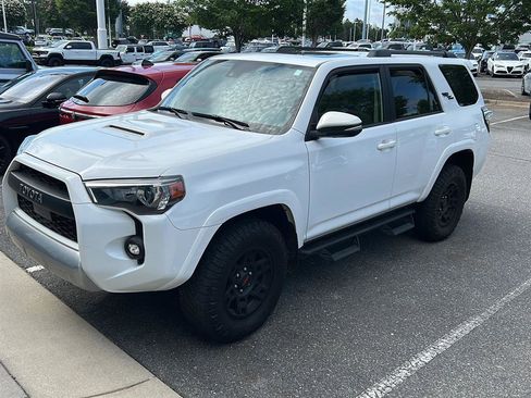 Used 2024 Toyota 4Runner TRD Off-Road Premium w/ Moonroof Package AWD/4WD image 6