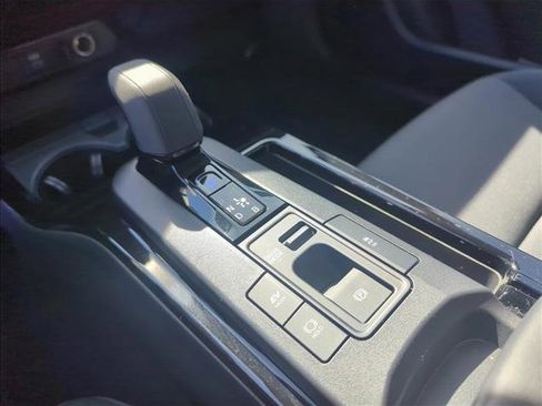 Used 2025 Toyota Prius LE image 14