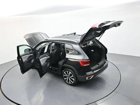Used 2024 Volkswagen Taos SE FWD image 46