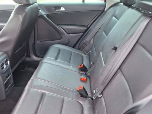 Used 2013 Volkswagen Tiguan S AWD/4WD image 9