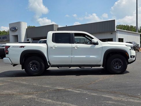 Used 2025 Nissan Frontier PRO-4X w/ Pro Premium Package AWD/4WD image 7