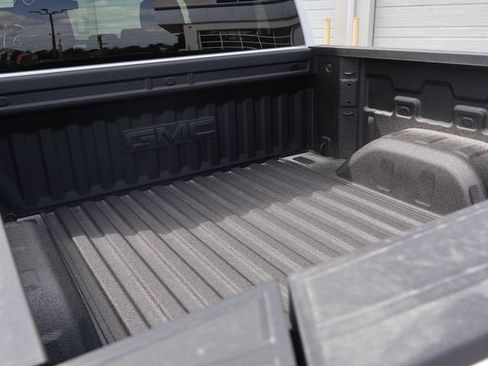New 2026 GMC Sierra 1500 SLT w/ SLT Premium Package AWD/4WD image 10
