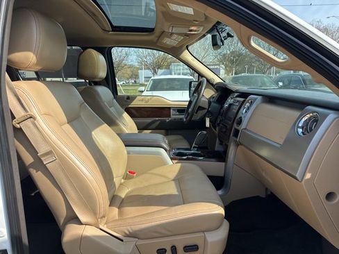 Used 2012 Ford F150 Lariat w/ Lariat Chrome Pkg image 16