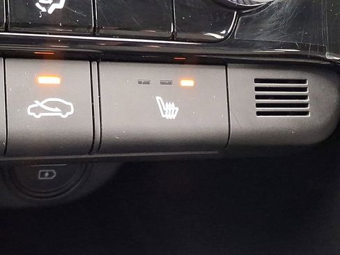 Used 2023 Hyundai Elantra SEL w/ Convenience Package image 23