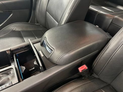 Used 2016 Ford Taurus Limited FWD image 27