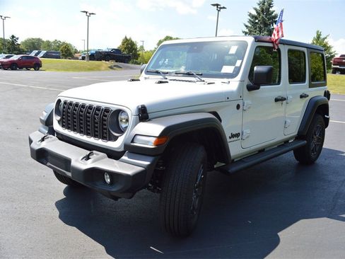 New 2025 Jeep Wrangler Sport S image 9