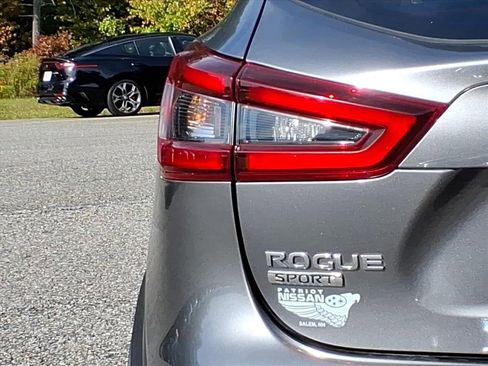 Used 2021 Nissan Rogue Sport S image 6