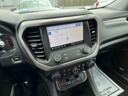 Used 2023 GMC Acadia AT4 w/ Technology Package image 22