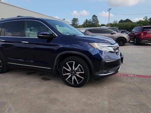 Used 2022 Honda Pilot Touring image 2
