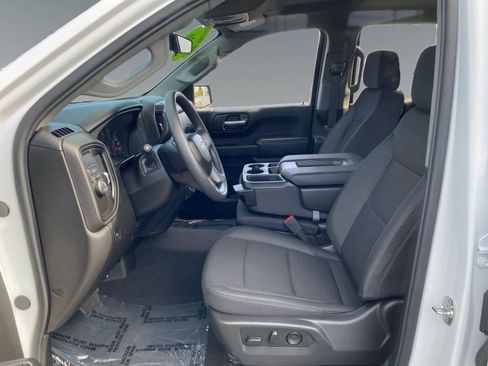 Used 2026 Chevrolet Silverado 1500 Custom RWD image 9