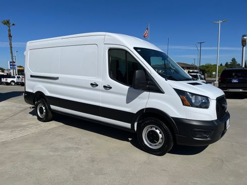 Used 2024 Ford Transit 250 148 Medium Roof RWD image 1