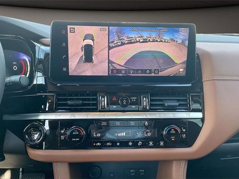 New 2026 Nissan Pathfinder Platinum image 6