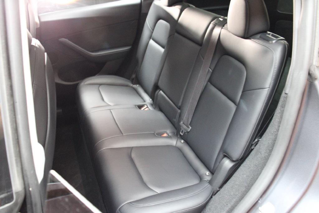 Used 2023 Tesla Model Y Performance AWD/4WD image 16