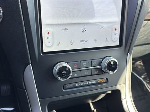 Used 2024 Ford Edge SEL image 30