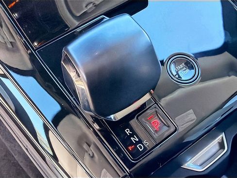 New 2026 Land Rover Range Rover Sport SV image 25