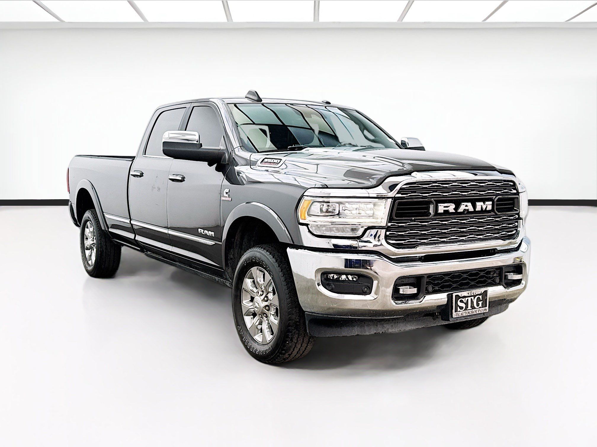 Used 2022 RAM 3500 Limited AWD/4WD image 3