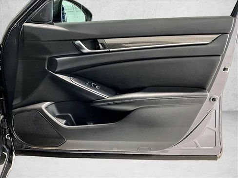 Used 2019 Honda Accord Sport image 19