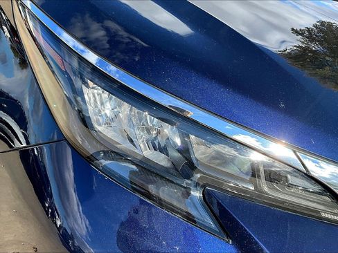 Used 2024 Toyota Sienna XLE image 28