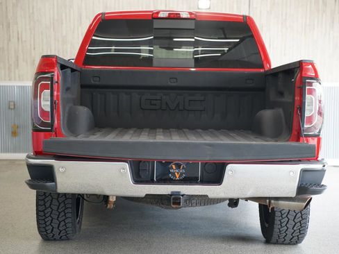 Used 2018 GMC Sierra 1500 SLT image 36
