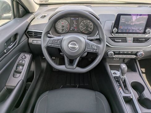 Certified 2025 Nissan Altima 2.5 S image 16