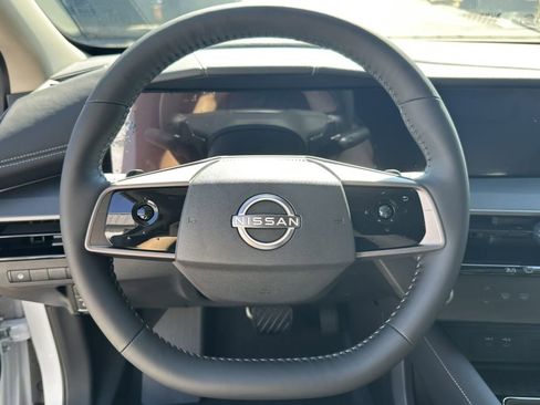 New 2025 Nissan Murano SV image 16