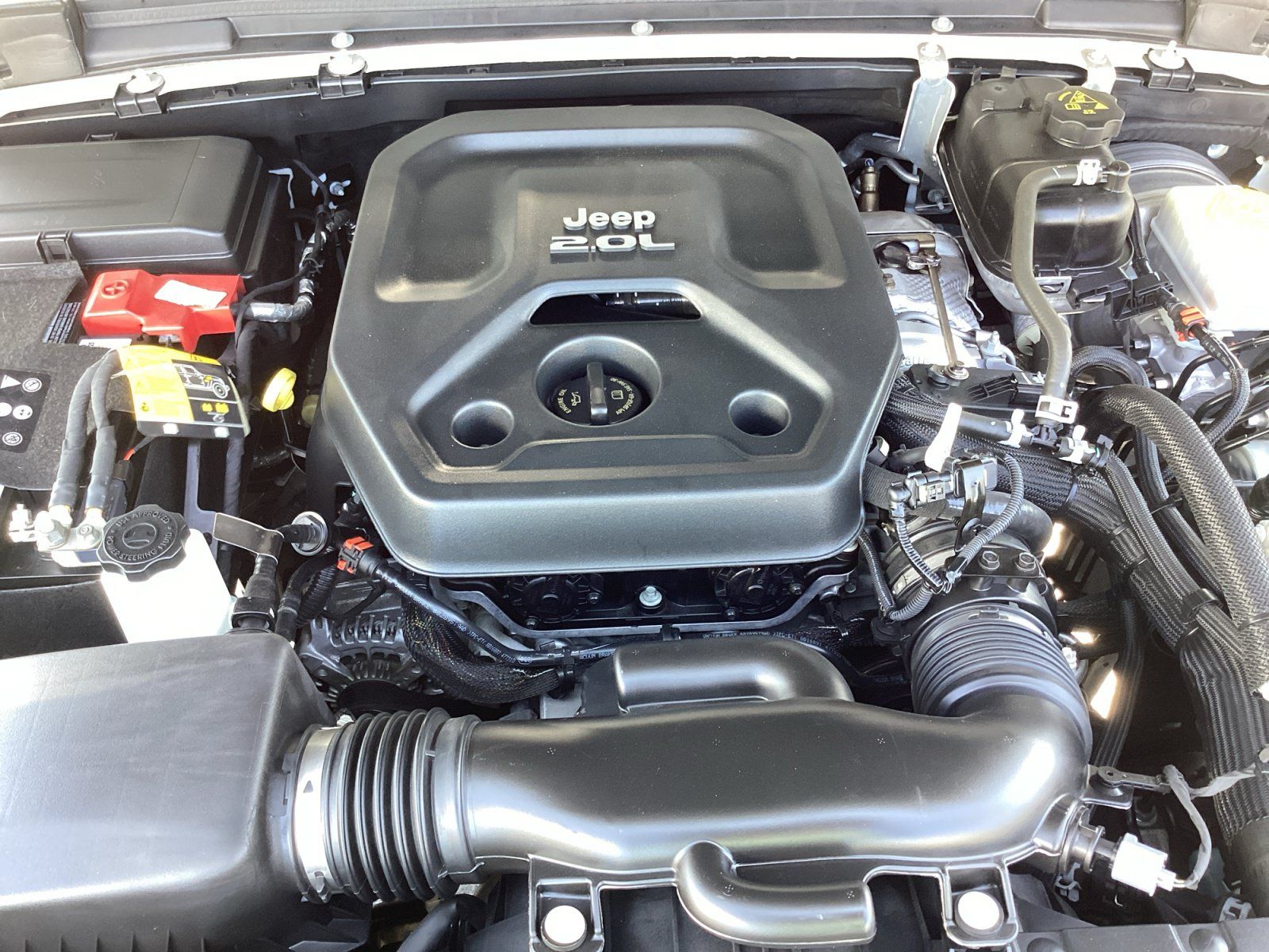 Used 2022 Jeep Wrangler Sport AWD/4WD image 31