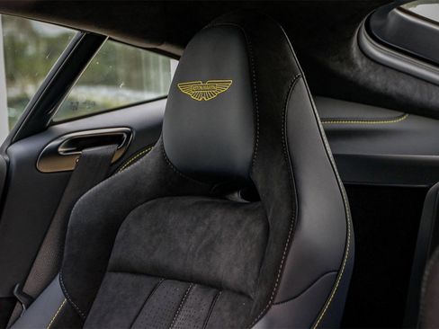 New 2025 Aston Martin V8 Vantage Coupe image 21