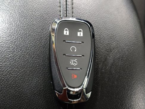 Used 2020 Chevrolet Malibu LT FWD image 32