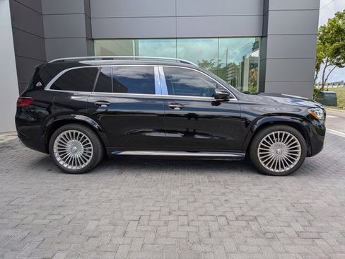 Used 2024 Mercedes-Benz Maybach GLS 600 4MATIC image 4