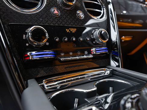 New 2027 Rolls-Royce Cullinan Black Badge AWD/4WD image 34
