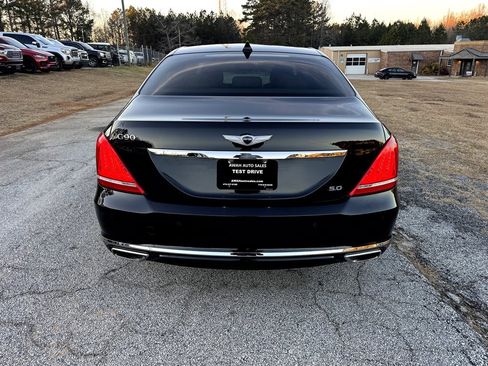 Used 2018 Genesis G90 5.0 Ultimate image 9